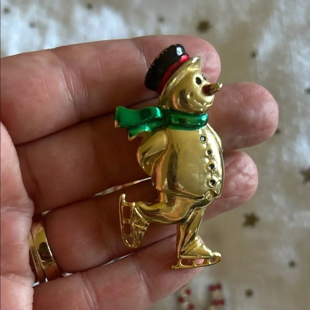 Festive Holiday Brooch and Bracelet Set